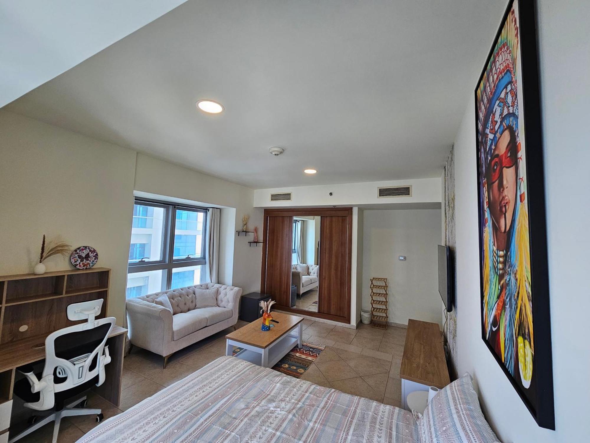 Super Host At Highest Residential Tower In The World, Private Rooms In A Shared Apartment Dubai Room photo